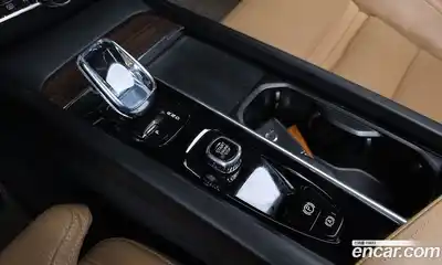 Volvo XC60 2022 2.0 Автомат в Москве № 164378, миниатюра 5