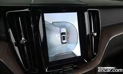 Volvo XC60 2022 2.0 Автомат в Москве № 164378, миниатюра 9