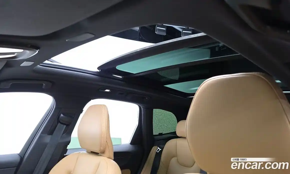 Volvo XC60 2022 2.0 Автомат в Москве № 164378, фото 10