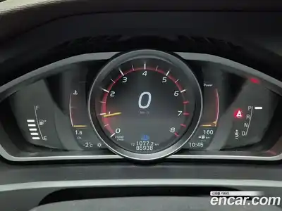 Volvo V40 2016 2.0 Автомат в Москве № 164823, миниатюра 6
