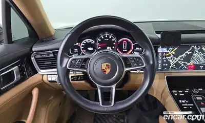 Porsche Panamera, 2020