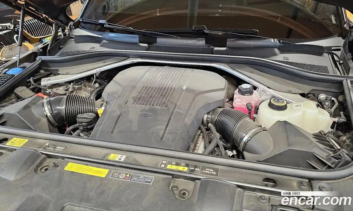 Land Rover Range-Rover 2024 4.4 Автомат в Москве № 166116, фото 6