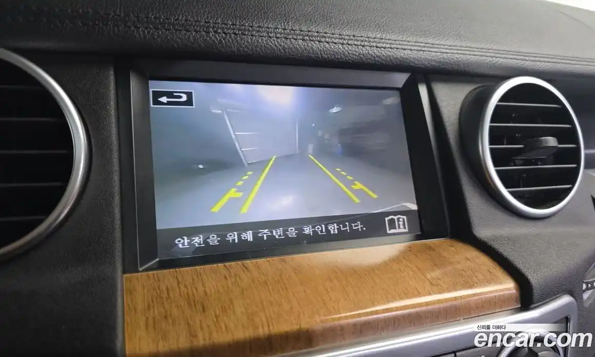 Land Rover Discovery 2016 3.0 Автомат в Москве № 166657, фото 16