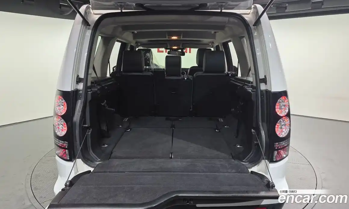 Land Rover Discovery 2016 3.0 Автомат в Москве № 166657, фото 20