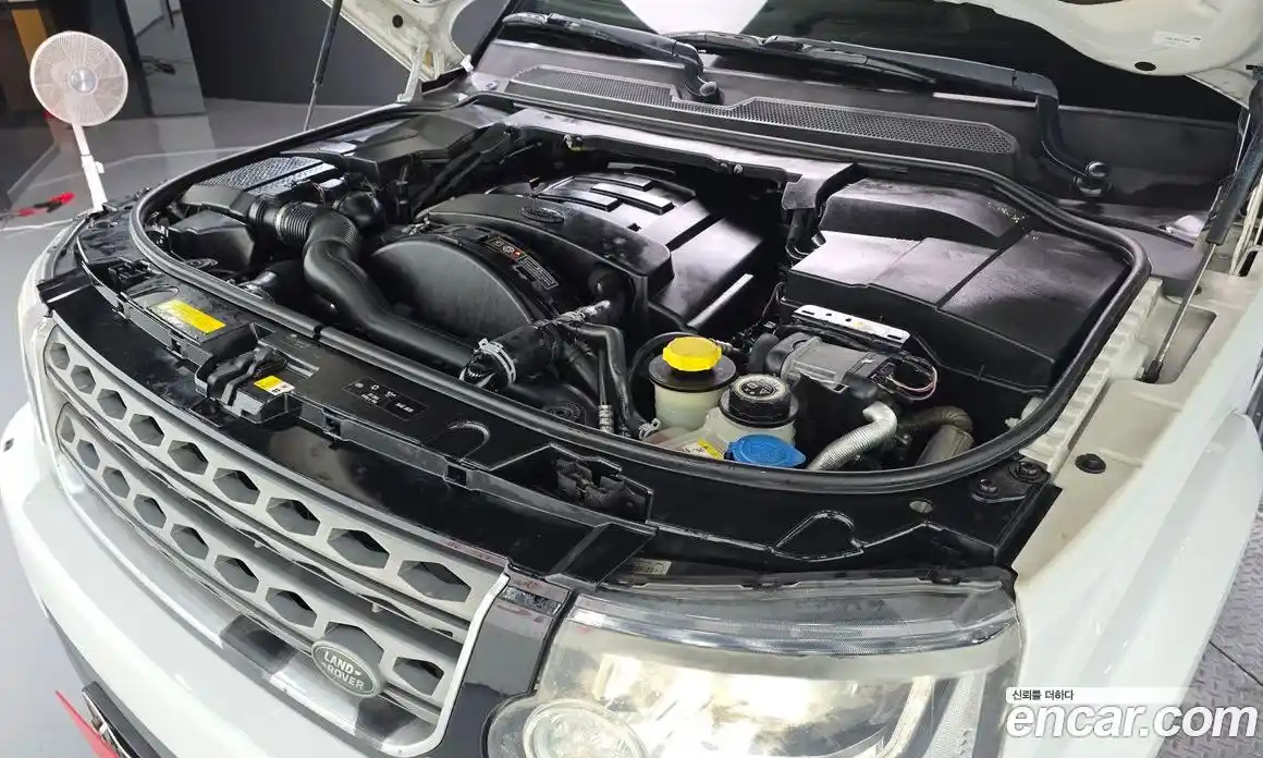 Land Rover Discovery 2016 3.0 Автомат в Москве № 166657, фото 6