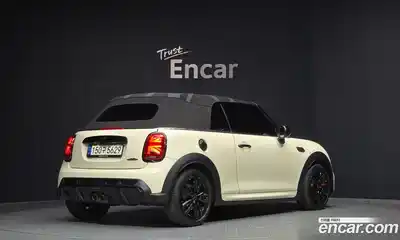 Mini Cooper Convertible 2022 2.0 Автомат в Москве № 167312, миниатюра 2