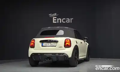 Mini Cooper Convertible 2022 2.0 Автомат в Москве № 167312, миниатюра 4