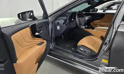 Lexus LS 2023 3.5 Автомат в Москве № 168120, миниатюра 2