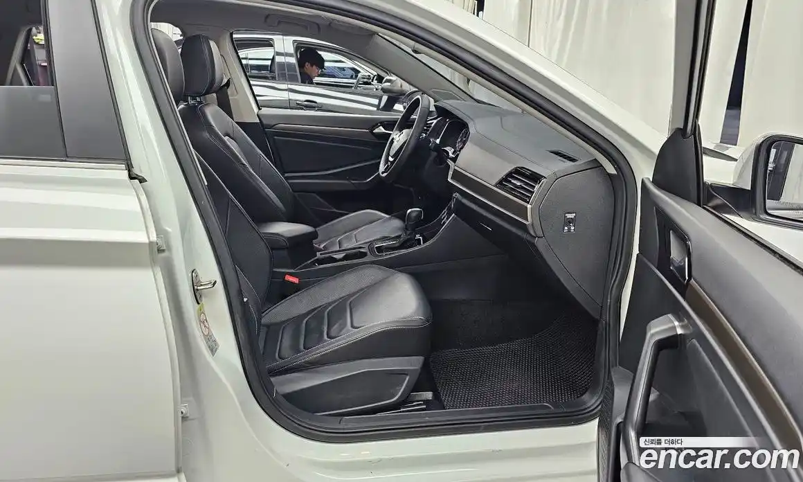 Volkswagen Jetta 2020 1.4 Автомат в Москве № 168744, фото 1