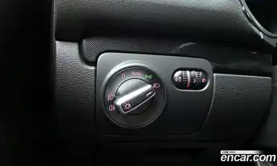 Volkswagen Golf 2011 1.6 Автомат в Москве № 168939, миниатюра 11