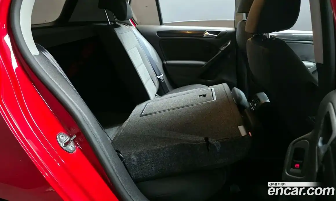 Volkswagen Golf 2011 1.6 Автомат в Москве № 168939, фото 16