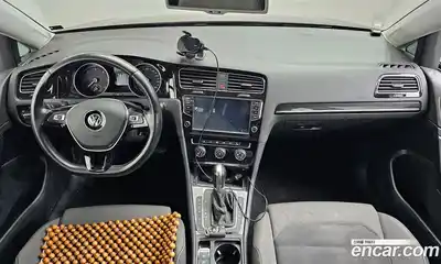Volkswagen Golf 2015 1.6 Автомат в Москве № 169056, миниатюра 2