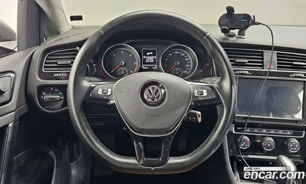 Volkswagen Golf 2015 1.6 Автомат в Москве № 169056, фото 4