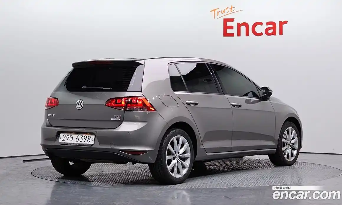 Volkswagen Golf 2015 1.6 Автомат в Москве № 169056, фото 6