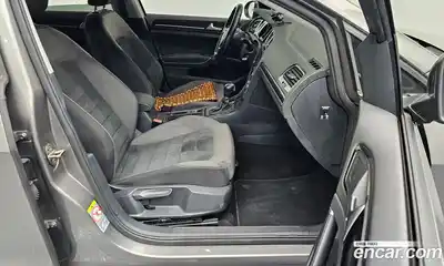 Volkswagen Golf 2015 1.6 Автомат в Москве № 169056, миниатюра 7