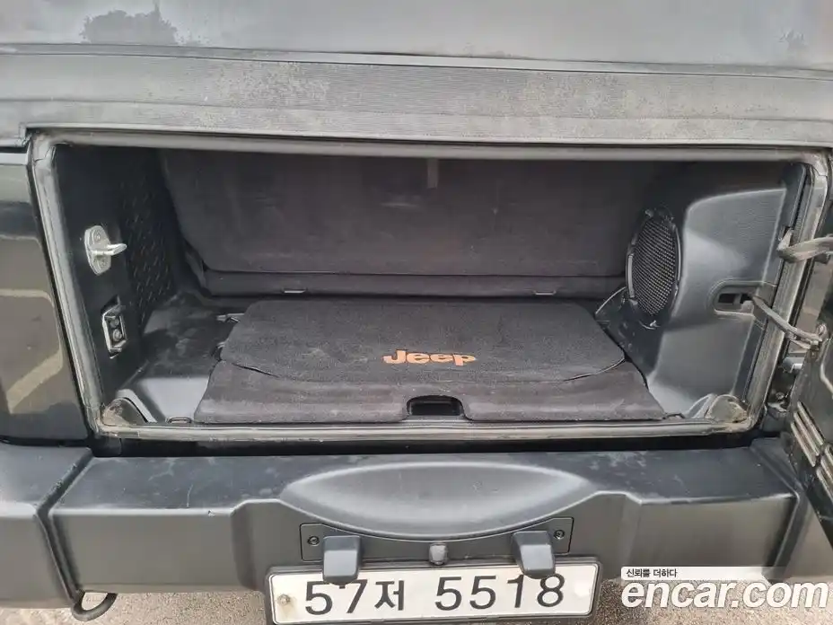 Jeep Wrangler 2011 3.8 Автомат в Москве № 170104, фото 19