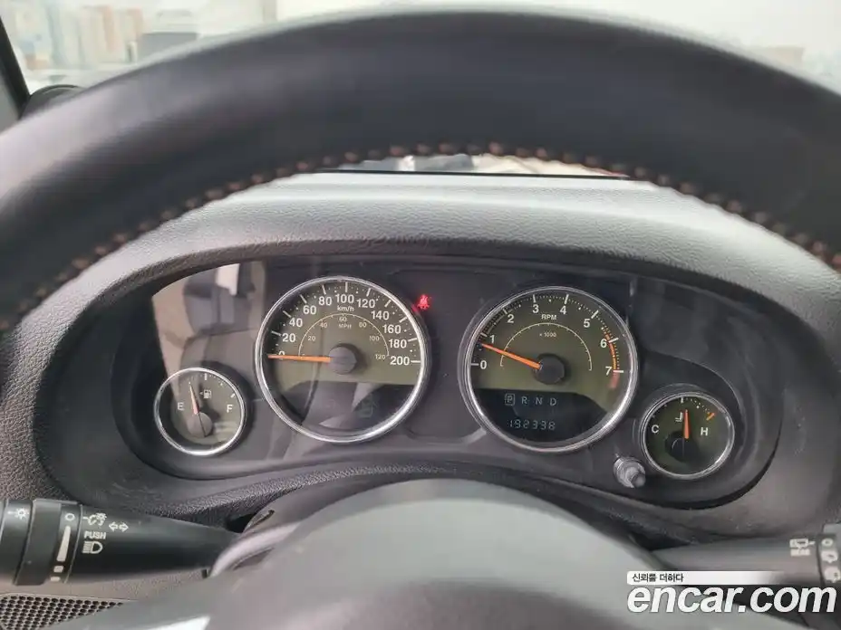 Jeep Wrangler 2011 3.8 Автомат в Москве № 170104, фото 8