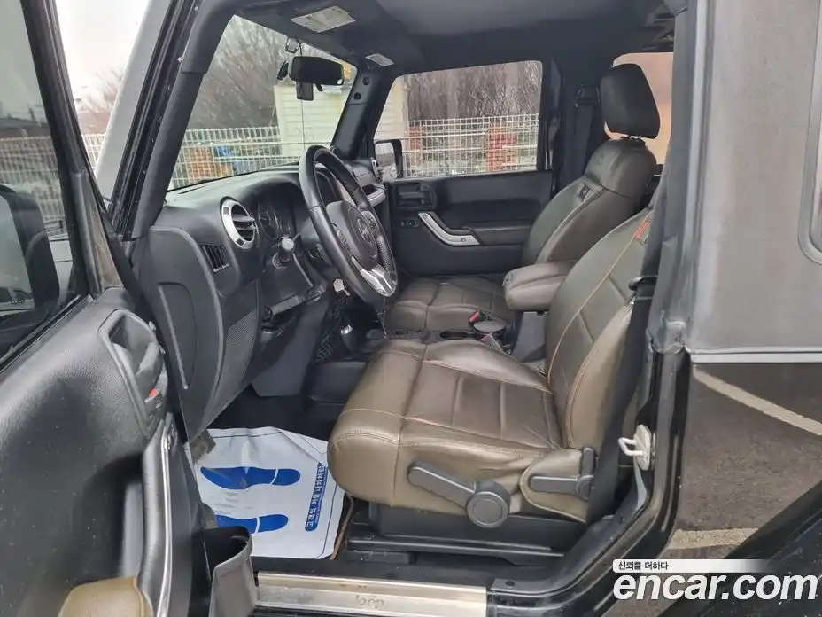 Jeep Wrangler 2011 3.8 Автомат в Москве № 170104, фото 10