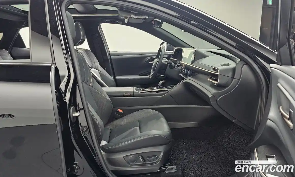 Toyota Crown 2024 2.5 Автомат в Москве № 170121, фото 4