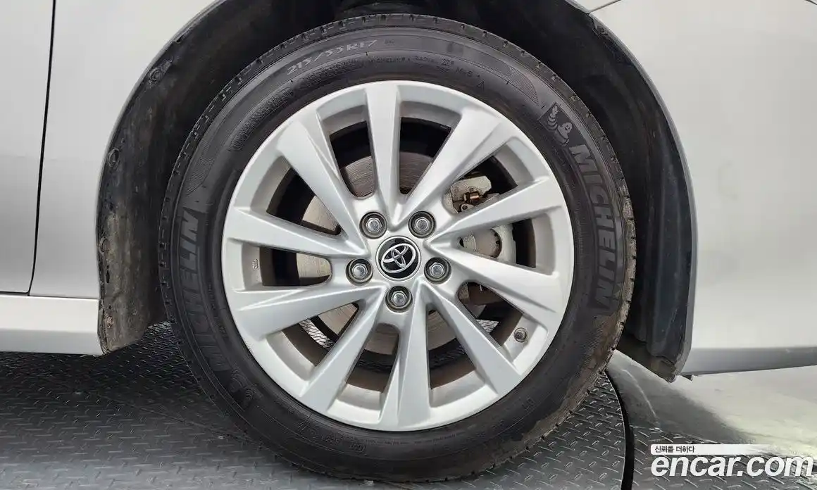 Toyota Camry 2023 2.5 Автомат в Москве № 170271, фото 9