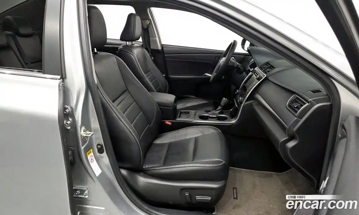 Toyota Camry 2017 2.5 Автомат в Москве № 170277, фото 11