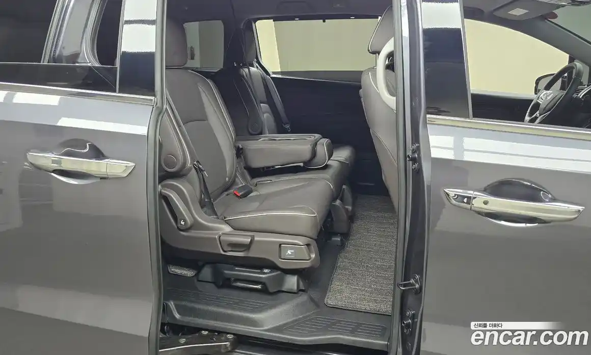 Honda Odyssey 2022 3.5 Автомат в Москве № 170383, фото 12