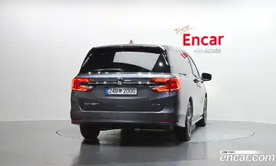 Honda Odyssey 2022 3.5 Автомат в Москве № 170383, миниатюра 4