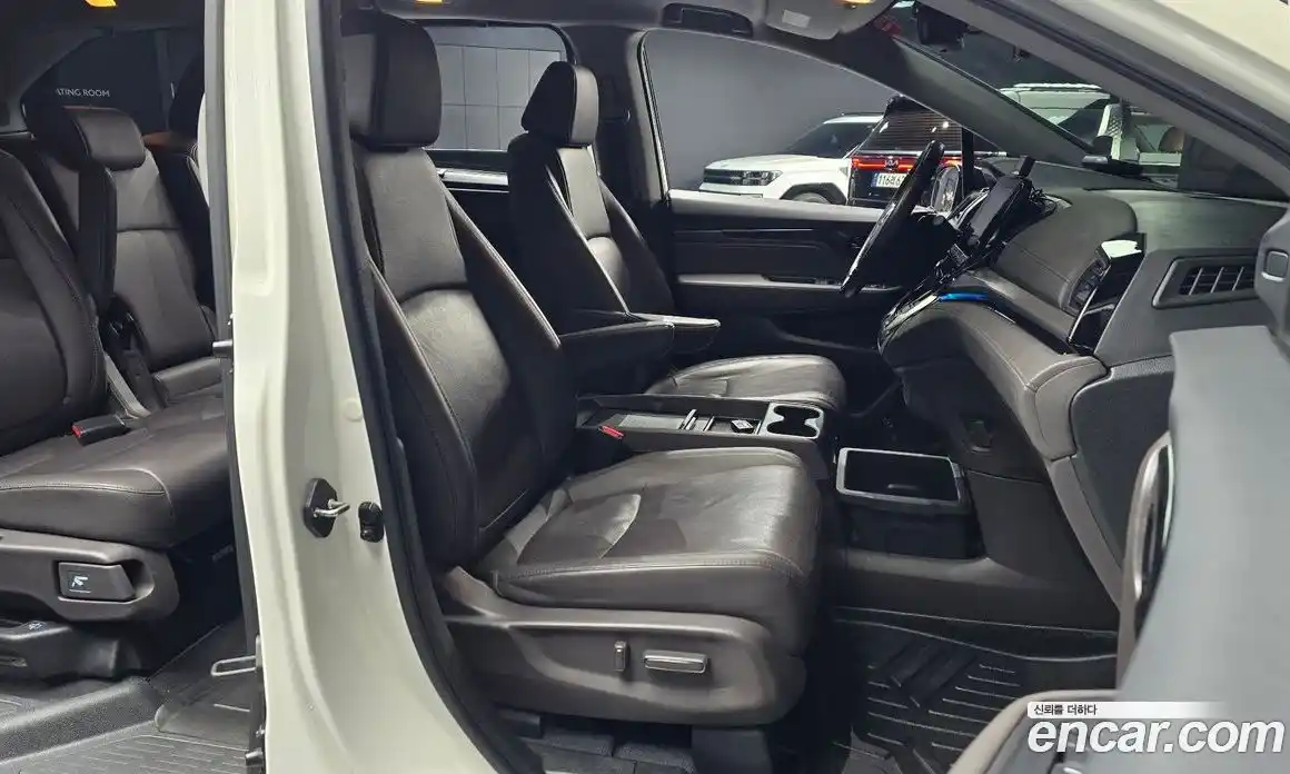 Honda Odyssey 2019 3.5 Автомат в Москве № 170600, фото 19