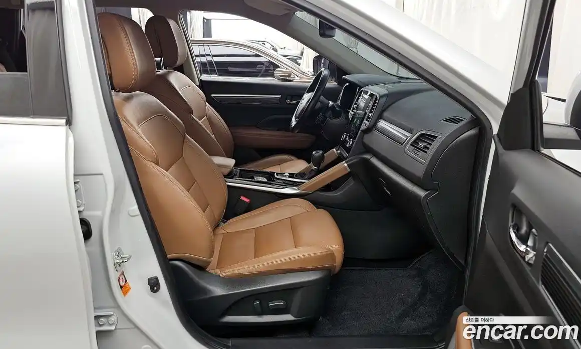 Renault QM6 2022 2.0 Автомат в Москве № 179945, фото 15