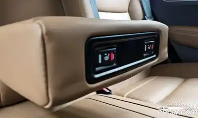 Renault QM6 2022 2.0 Автомат в Москве № 179945, миниатюра 2