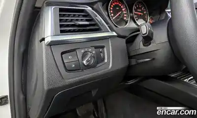 BMW 3-Series 2016 2.0 Автомат в Москве № 192110, миниатюра 9