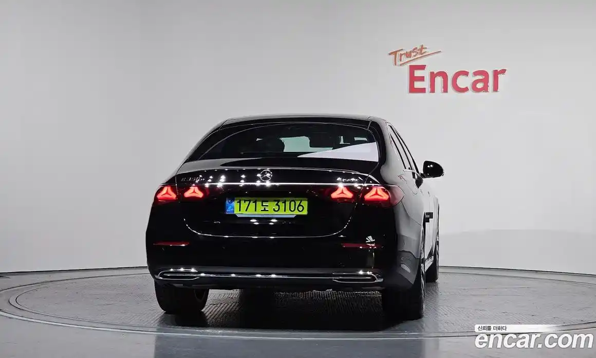 Mercedes-Benz E-Class 2025 2.0 Автомат в Москве № 193763, фото 4