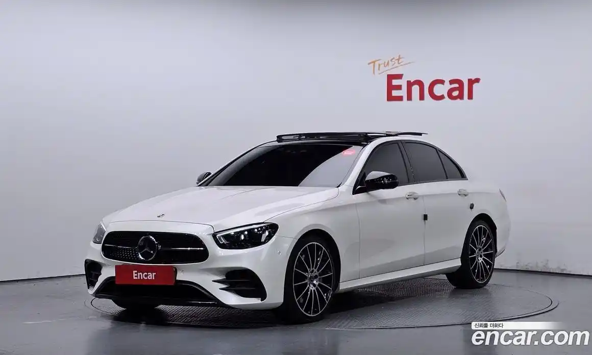 Mercedes-Benz E-Class 2023 2.0 Автомат в Москве № 194292, фото 1