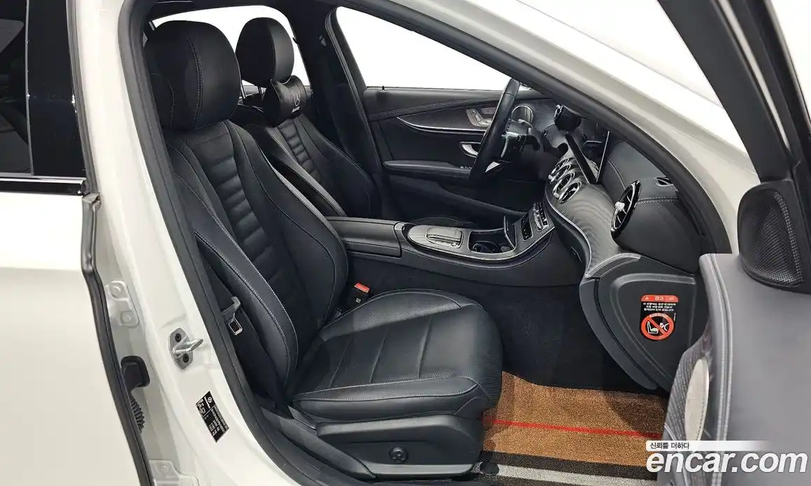 Mercedes-Benz E-Class 2023 2.0 Автомат в Москве № 194292, фото 12