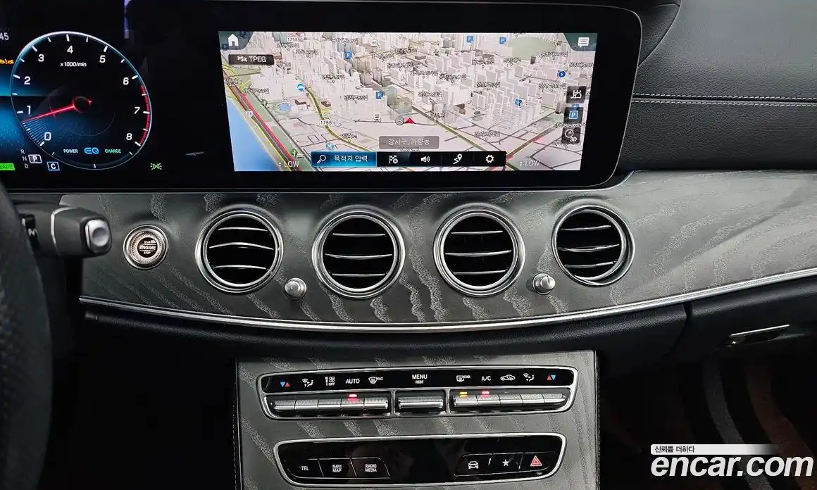 Mercedes-Benz E-Class 2023 2.0 Автомат в Москве № 194292, фото 14