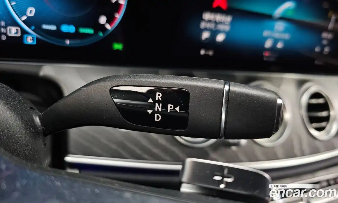 Mercedes-Benz E-Class 2023 2.0 Автомат в Москве № 194292, фото 9