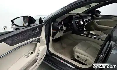 Audi A7 2025 3.0 Автомат в Москве № 195898, миниатюра 3