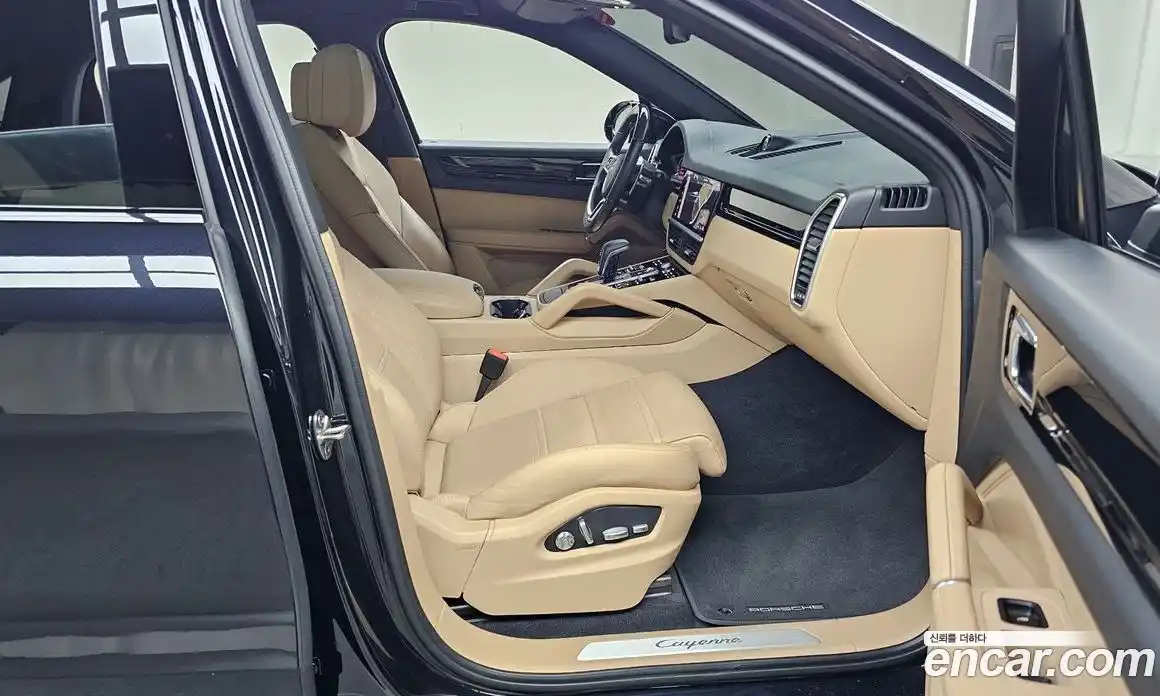 Porsche Cayenne 2021 3.0 Автомат в Москве № 197391, фото 13