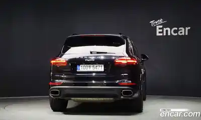 Porsche Cayenne 2017 3.0 Автомат в Москве № 197560, миниатюра 2