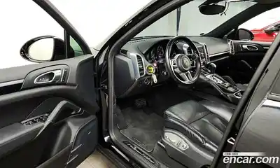 Porsche Cayenne 2017 3.0 Автомат в Москве № 197560, миниатюра 6