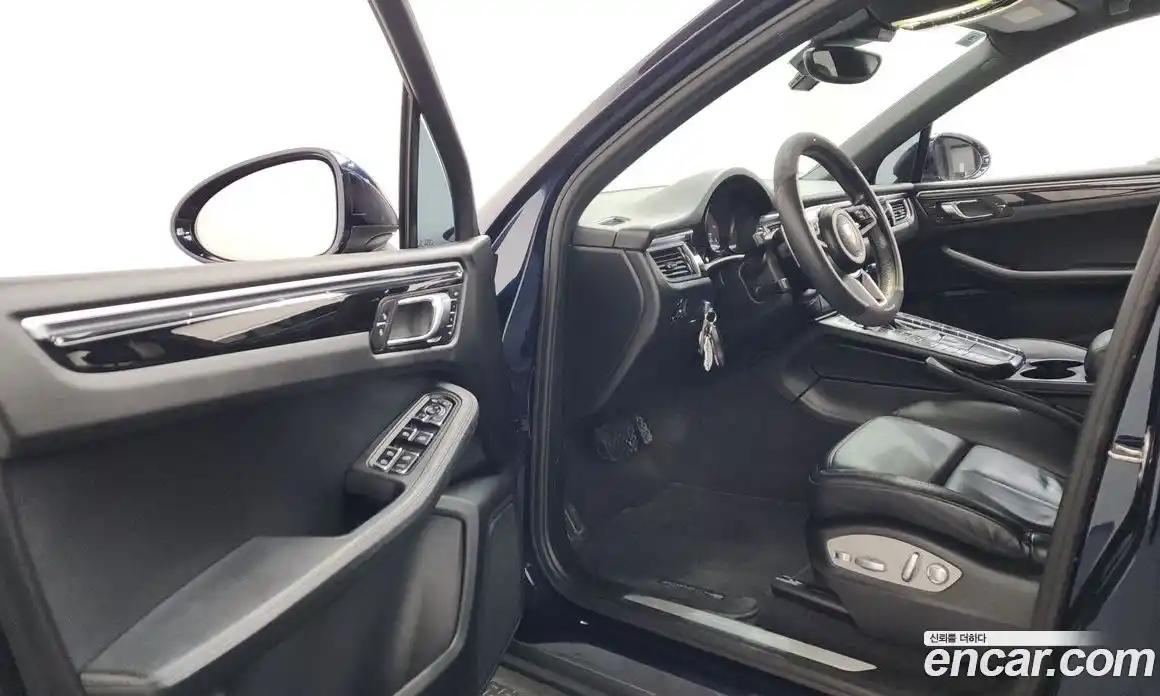 Porsche Macan 2017 3.0 Автомат в Москве № 197669, фото 3