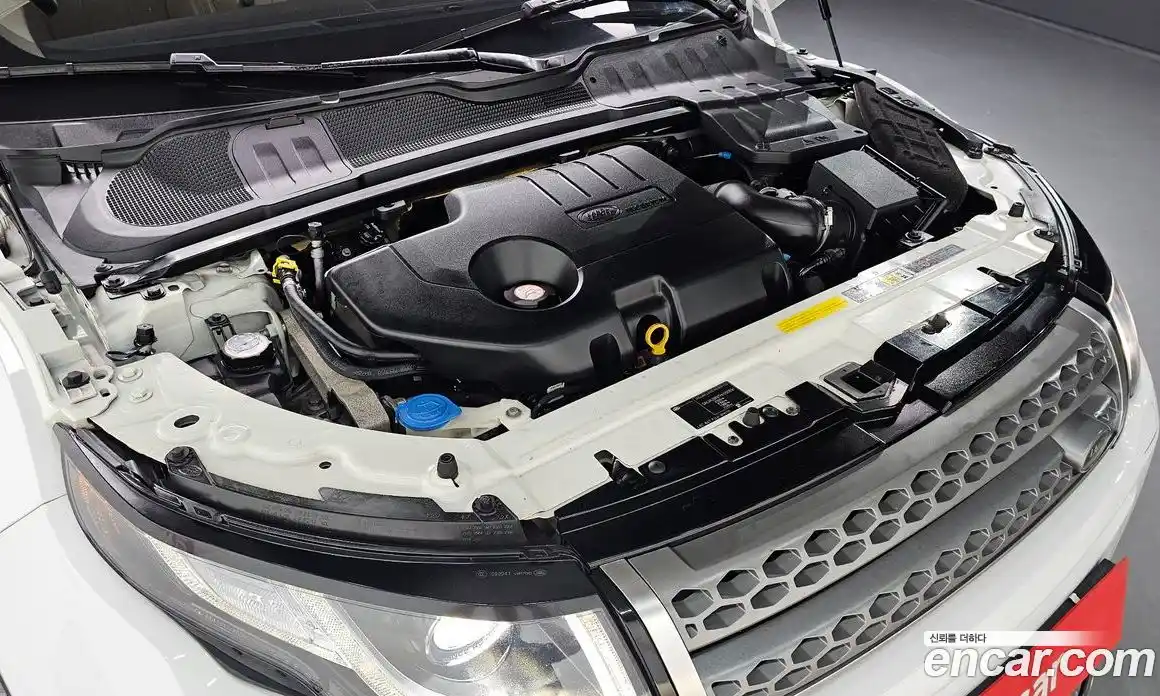 Land Rover Range-Rover Evoque 2017 2.0 Автомат в Москве № 198132, фото 19