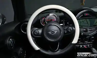 Mini Cooper, 2014