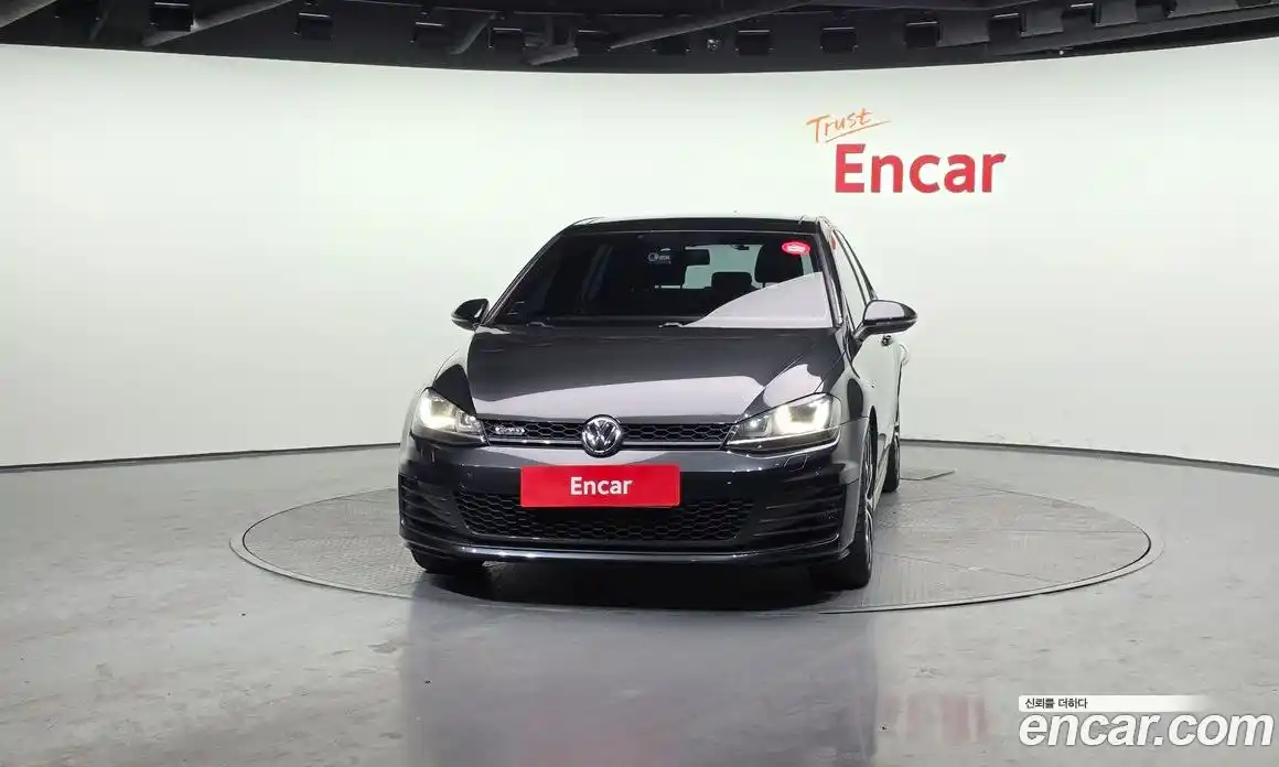 Volkswagen Golf 2016 2.0 Автомат в Москве № 199215, фото 6