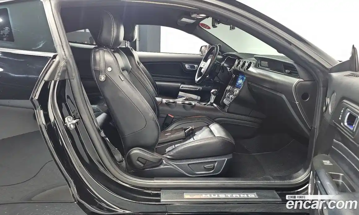 Ford Mustang 2021 2.3 Автомат в Москве № 199877, фото 11