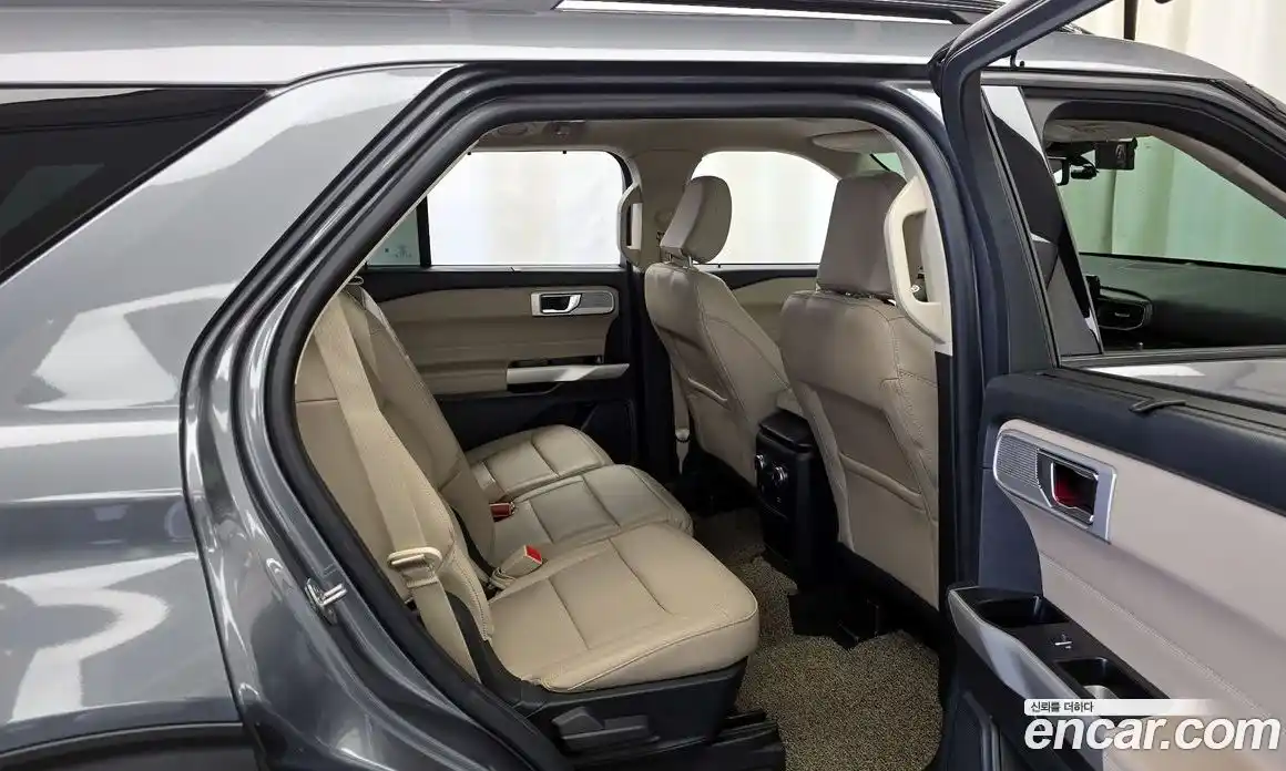 Ford Explorer 2021 2.3 Автомат в Москве № 199897, фото 12