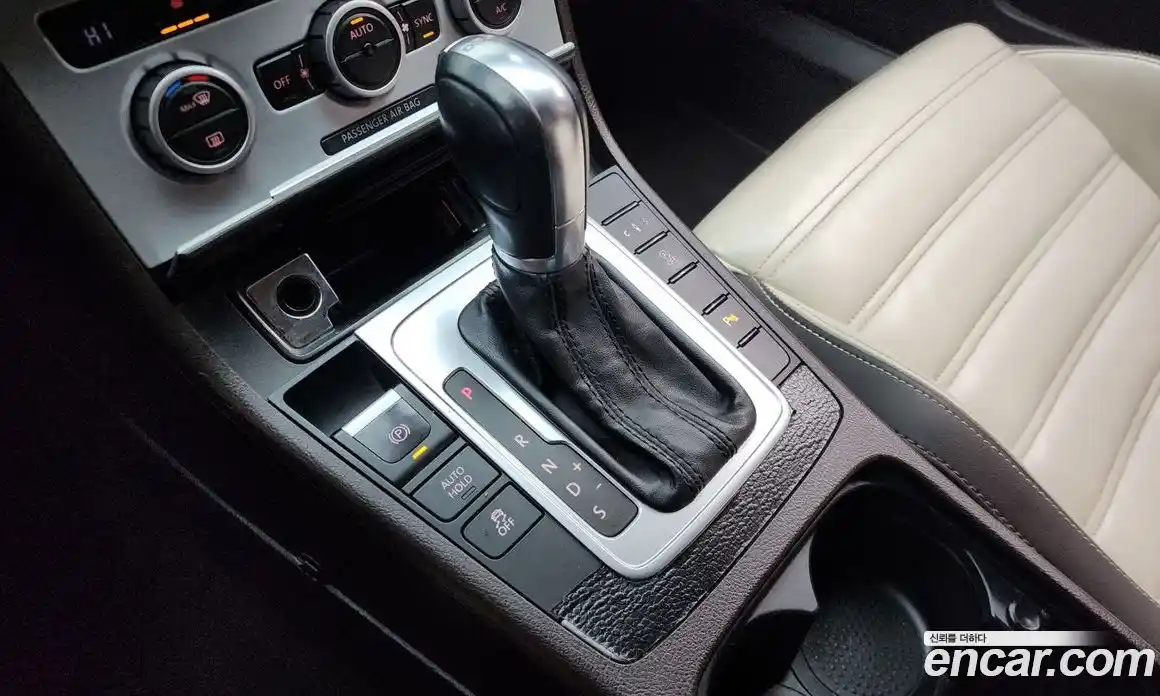 Volkswagen CC 2014 2.0 Автомат в Москве № 207454, фото 3