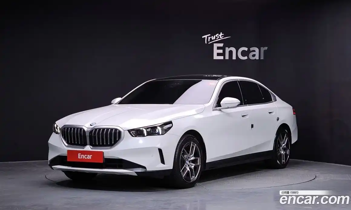 BMW 5-Series 2025 2.0 Автомат в Москве № 210156, фото 17