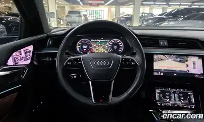 Audi e-tron 2022 0.2 Автомат в Москве № 212303, миниатюра 11