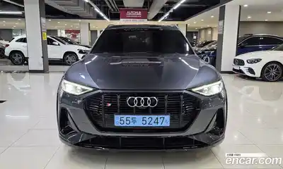 Audi e-tron 2022 0.2 Автомат в Москве № 212303, миниатюра 2